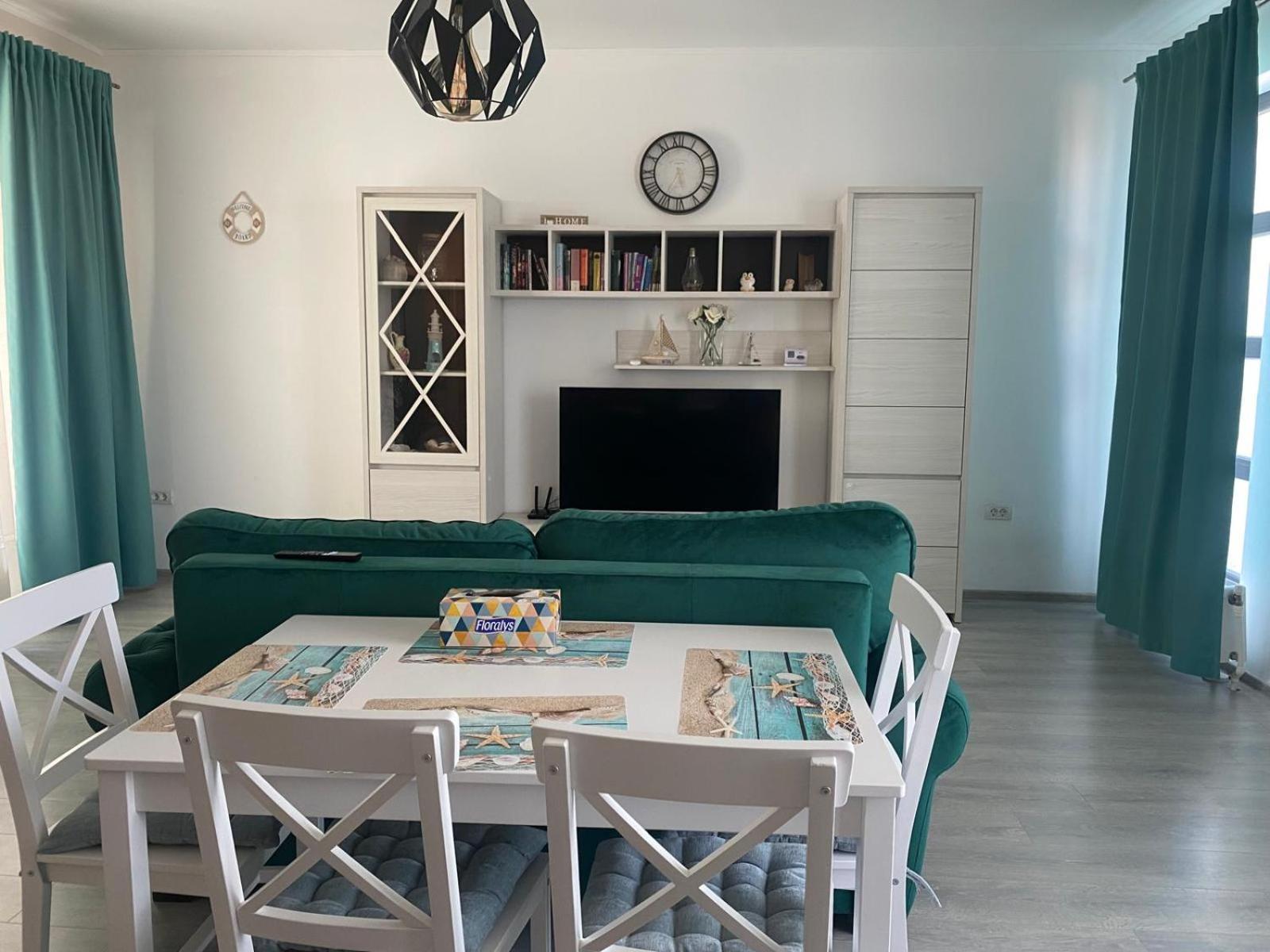 Emi Apartment Mamaia Нэводари Экстерьер фото