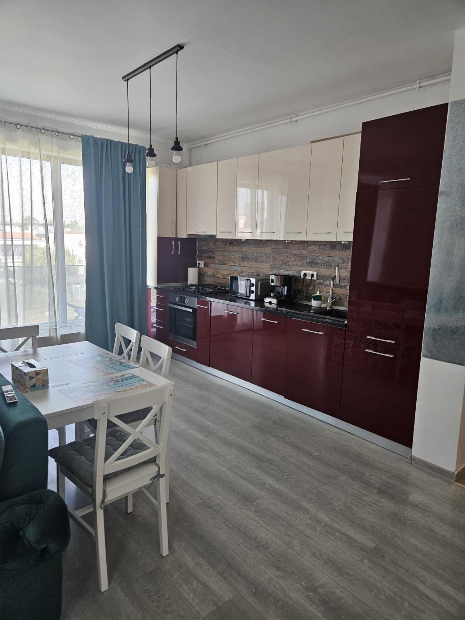 Emi Apartment Mamaia Нэводари Экстерьер фото